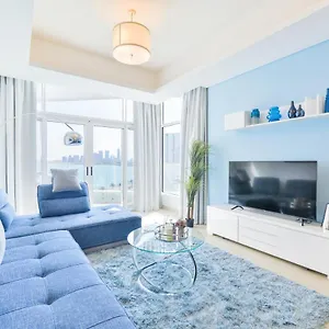 شقة Ultra Luxury Palm - Mina Azizi - Free 5 Star Access, دبي