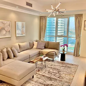 شقة White Sage - Lakefront Amidst Parks With Access, دبي
