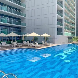 شقة New Luxury Modern Canal View., دبي